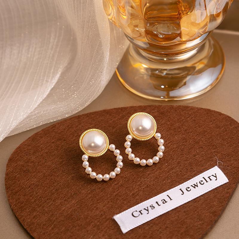 

Pearl Stud Earrings, High Temperament, Light Luxury And Elegant Small Fragrant Style Earrings, Earrings For Women