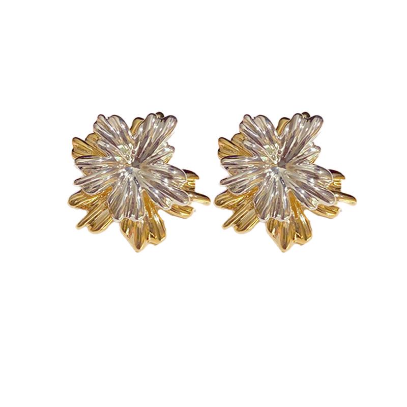 Simple Color-Block Metal Flower Stud Earrings: Unique Design, Two-Way Style, S925 Silver Posts