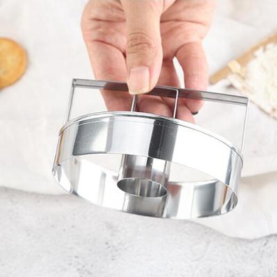 Nieuwe Ronde Roestvrijstalen Koekjesvorm Handmatig Drukken Biscuit Taart Decoratie Gereedschap DIY Koekjes Snijders Keuken Bakgereedschap