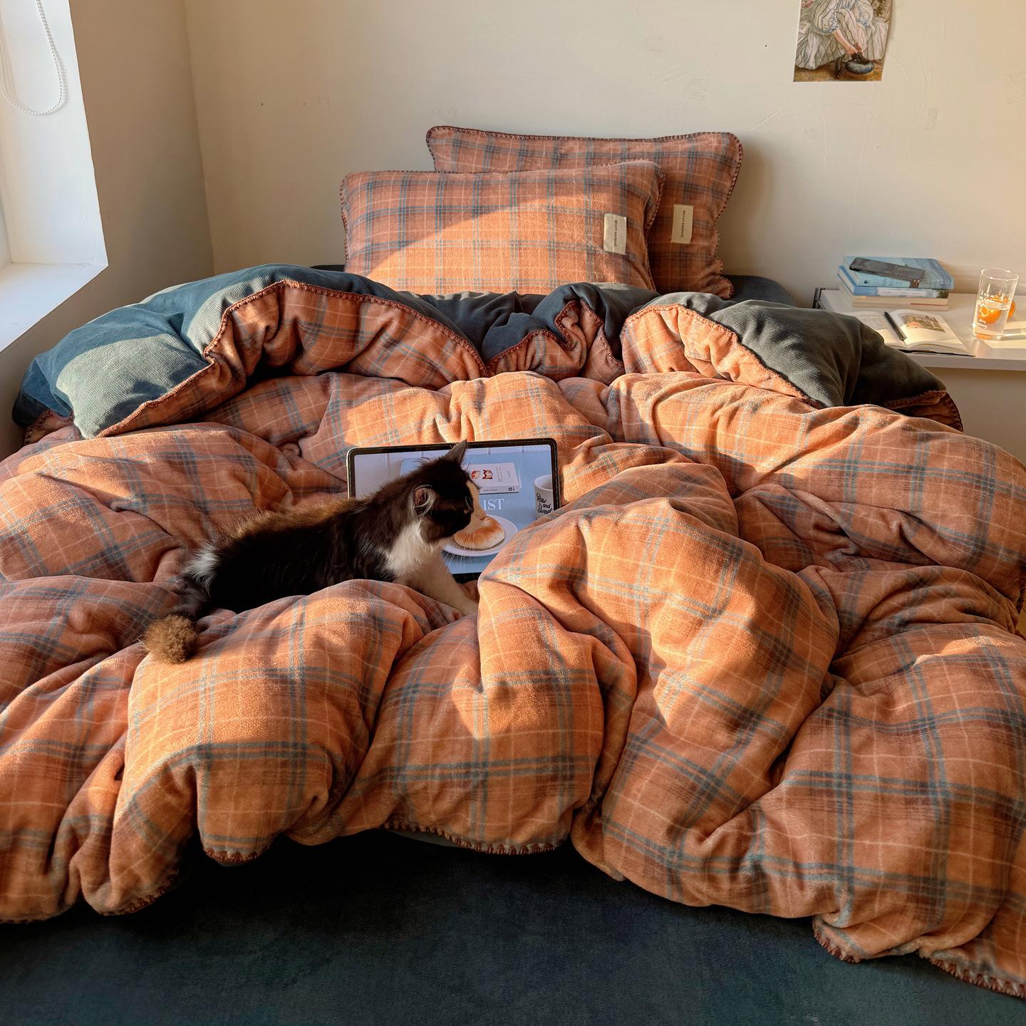 

Thickened Milk Fleece Bed Four-Piece Set Warm Coral Fleece Plaid Quilt Cover Bed Sheet Dormitory Three-Piece Set Bed Hat 1.2m 3pc- 150x200 quilt