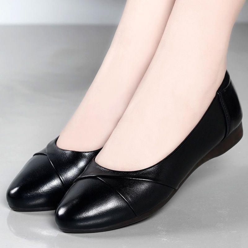 

Рабочая обувь для мам, весна, новый размер 41, плоская подошва, говяжьи сухожилия, мягкая подошва, одиночные туфли для среднего и пожилого возраста, плоский каблук, нескользящая кожа с мелким отверстием 35 чёрный