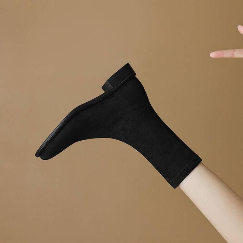 Autumn and winter comfortable suede elastic medium boots women's rubber soles square heel leather boots square head Korean version of the new knig