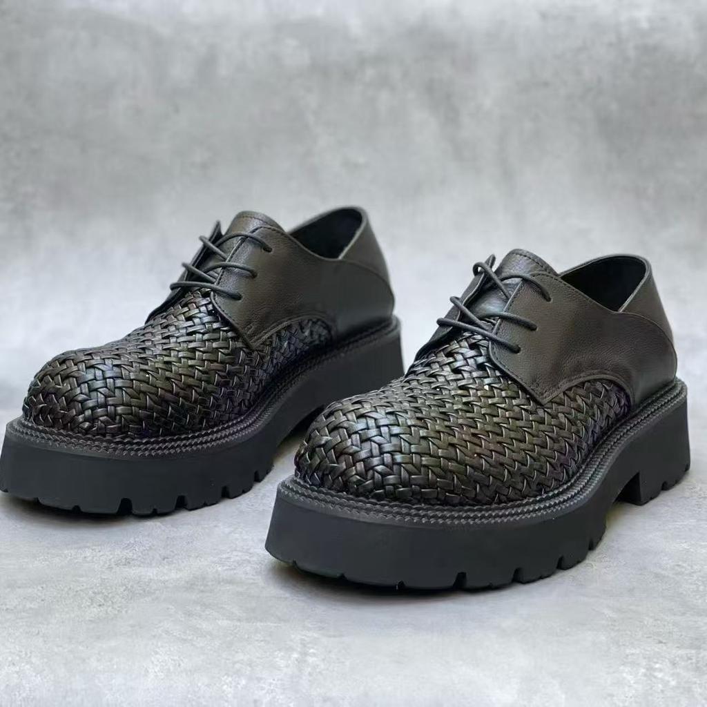 High-end men's shoes hollow and breathable casual leather shoes men's spring thick-soled leather hand-woven thick-soled high-tide shoes