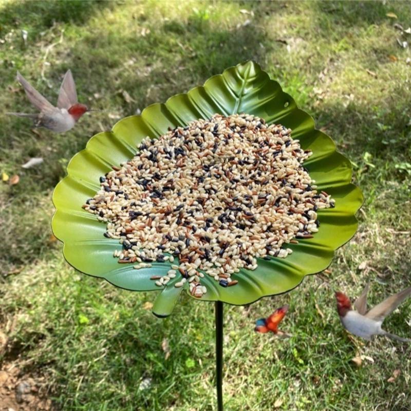Leaf Shape Outdoor Bird Bath Winterproofed Durability Garden Decoration Feeders for Wild Birds for Nature Lover