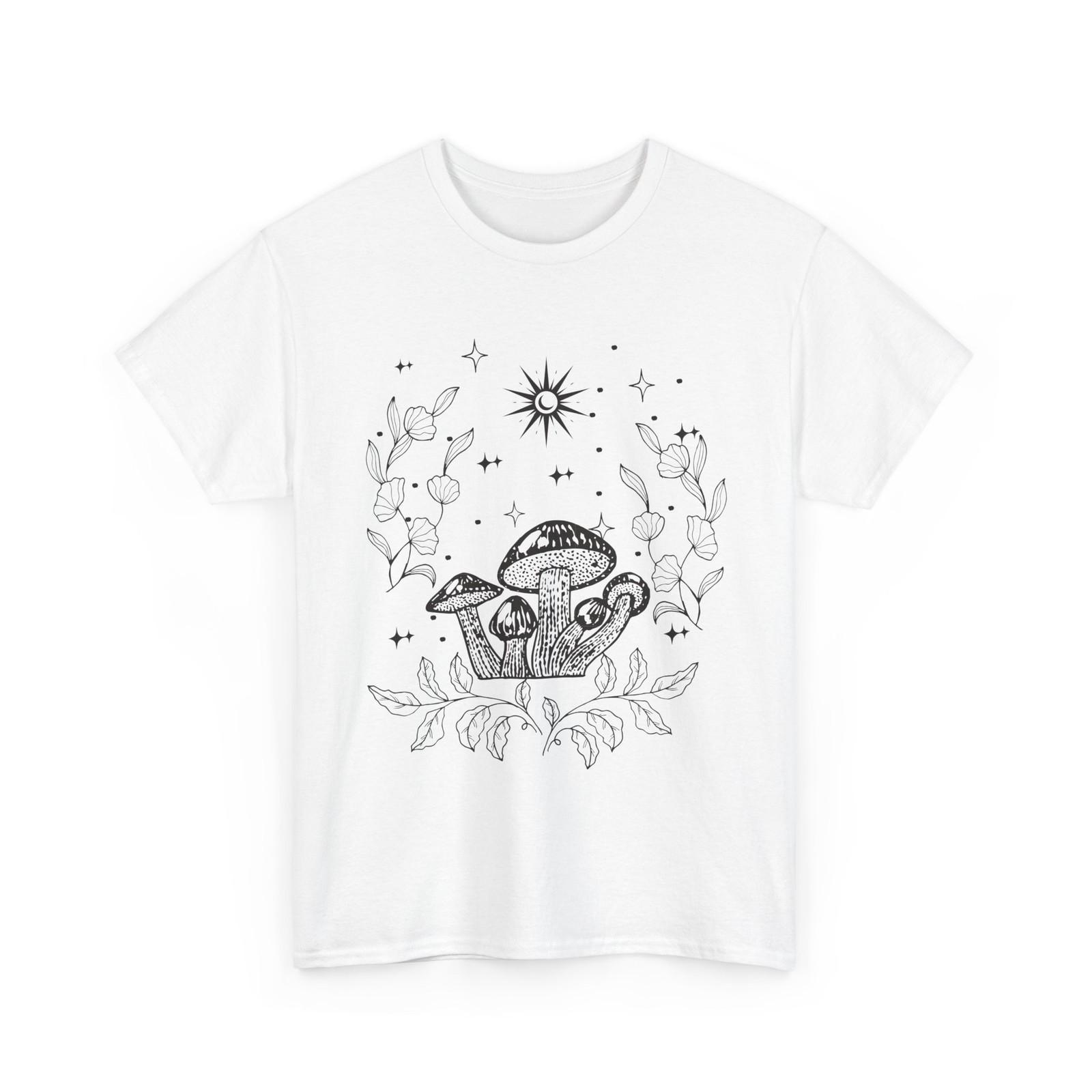 Mushroom Moon T-Shirt, Goblincore Aesthetic Mushroom Fungi Lovers Shirt XL