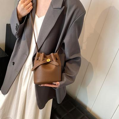 Vintage PU Leather Crossbody Bag for Women Lightweight Bucket Purse with Decorative Lock for Daily Commute & Shopping