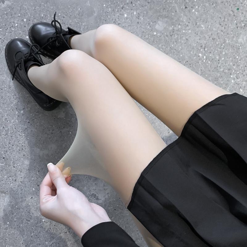 Women's Polka Dot Ultra-Thin Summer Stockings, Anti-Snag and Durable Jk Black Sheer Pantyhose with a Nude Look, Slimming Effect, Suitable for Tall