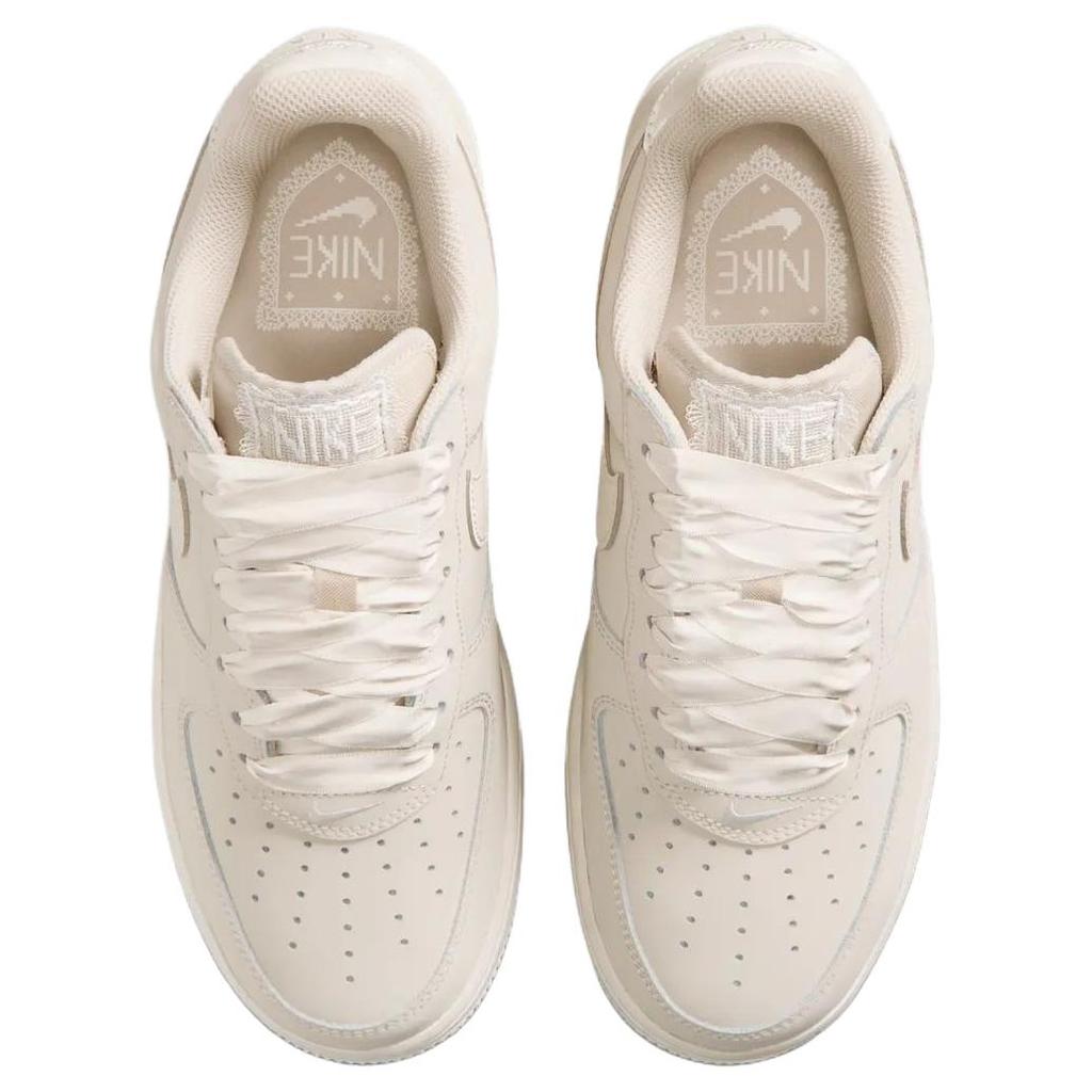 Nike Air Force 1 Premium Comfortable Fit Sneakers Women sneakers Off-White IR0871-100