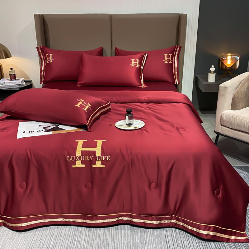 New Ice Silk Summer Quilt Air Conditioned Comforter Quick Cooling and Cooling Home Student Dormitory Quilt Queen King Size