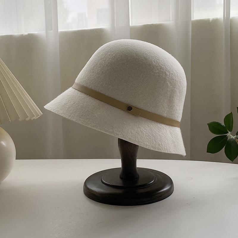 Simple Hepburn style woolen top hat women's autumn and winter French elegant retro classic washbasin hat