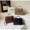 Foreign Trade Bag Women's New Niche Fashion Simple Handbag Large Capacity Messenger Bag