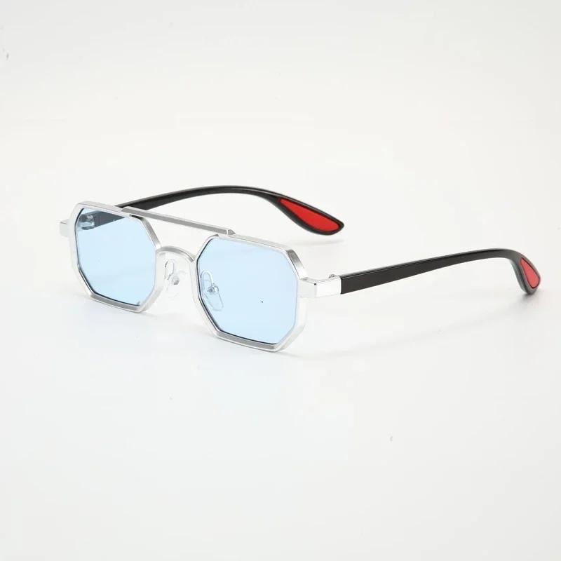 Fashionable Metal Large Frame Sunglasses Cyberpunk Style UV Protection Driving Glasses for Men and Women Trendy Outdoor