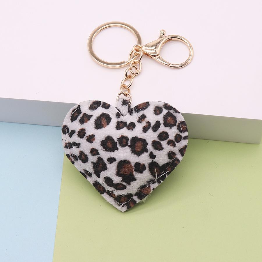 Leopard Print Heart Keychain Set - Stylish Decor for Keys/Bags, Ideal Gift for Fashion Enthusiasts