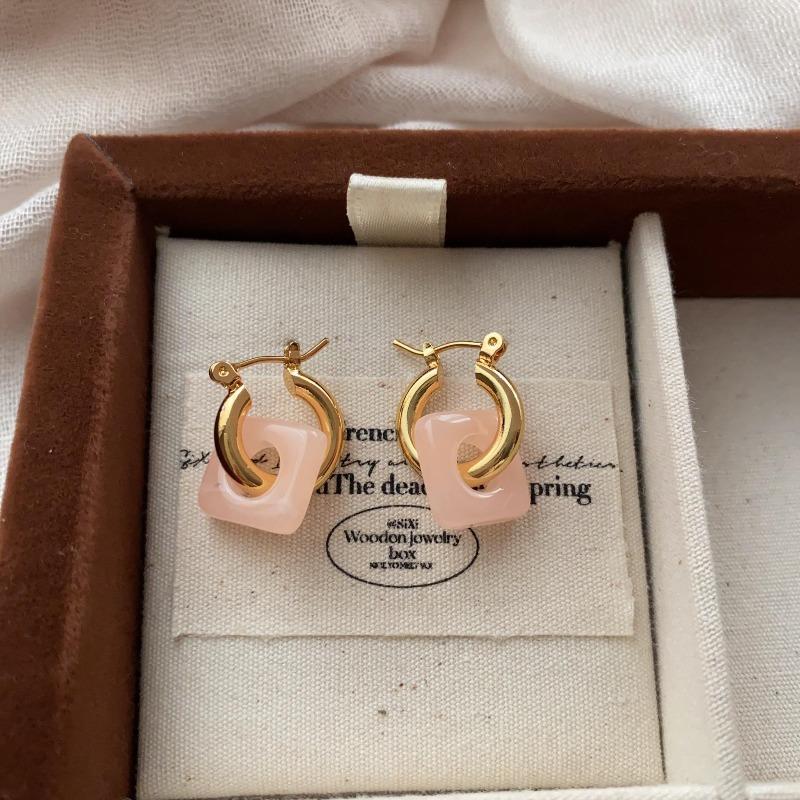 Korean Square Resin Stud Earrings Niche Design Classic Personality Elegant Light Luxury Versatile Playful Simple Earrings