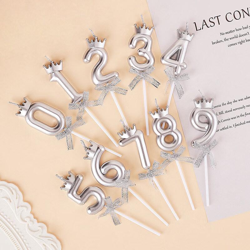 LIEI Champagne Gold & Silver Bow Number Candle