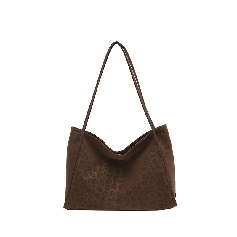 Stylish Animal Print Shoulder Bag Large Capacity With Magnetic Closure For Office And Casual