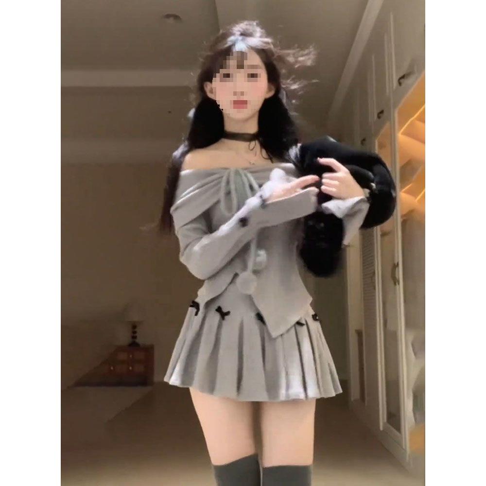 Korean-Style Petite Women's Spring Outfit: Off-Shoulder Top & Pleated Mini Skirt Set