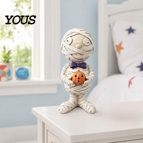 Texture Zombie Mummy Holding Pumpkin Halloween Decoration, Spooky Resin Decoration Desktop Figurine for Indoor Shelf, Tiered Tray Decor Bow Tie