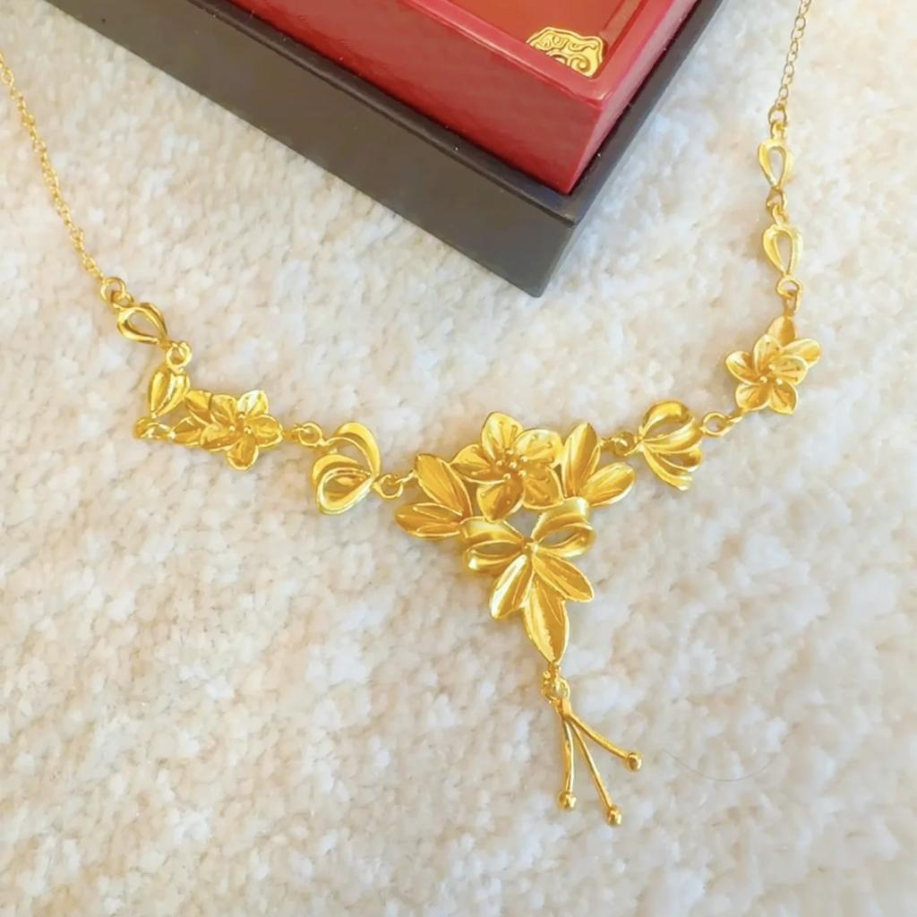 Gold-Plated Fine Chains Necklace Strong Sand Gold Flower Moon with Trendy Bridal Wedding Fairy Tassel for Holidays and Events