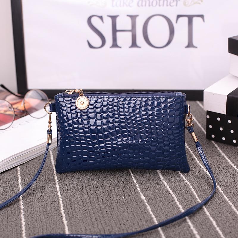 

Crocodile Pattern Square Crossbody Bag and Coin Purse for Women - Patent Leather