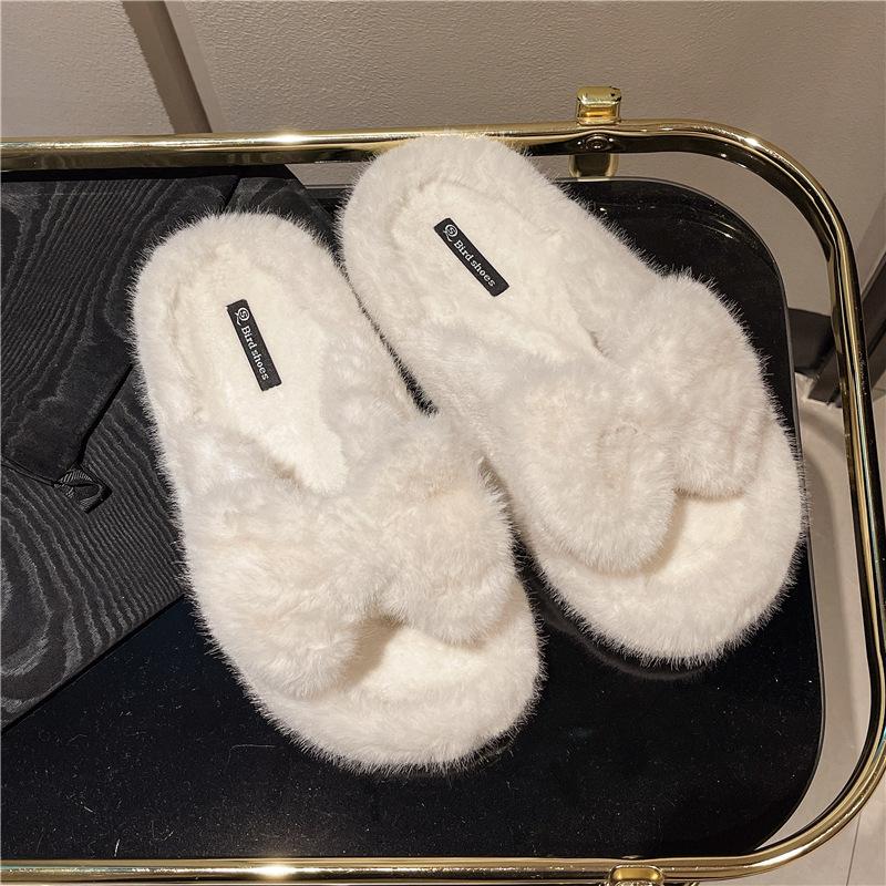2025 Herbst- und Wintermode lässig vielseitig hochwertig dicker Boden ins tide fashion Plüsch Ein-Wort flauschige Hausschuhe