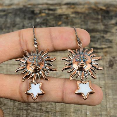 Pendientes de Nácar Gema Cobre Electroformado Pendientes Hechos a Mano Joyería Boho Pendientes de Sol y Estrella Joyería Electroformada Regalo para Mamá