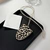 Elegant Leopard Pattern Neckpiece Featuring Magnetic Closure Stylish And Versatile Jewelry for Fashion Enthusiasts