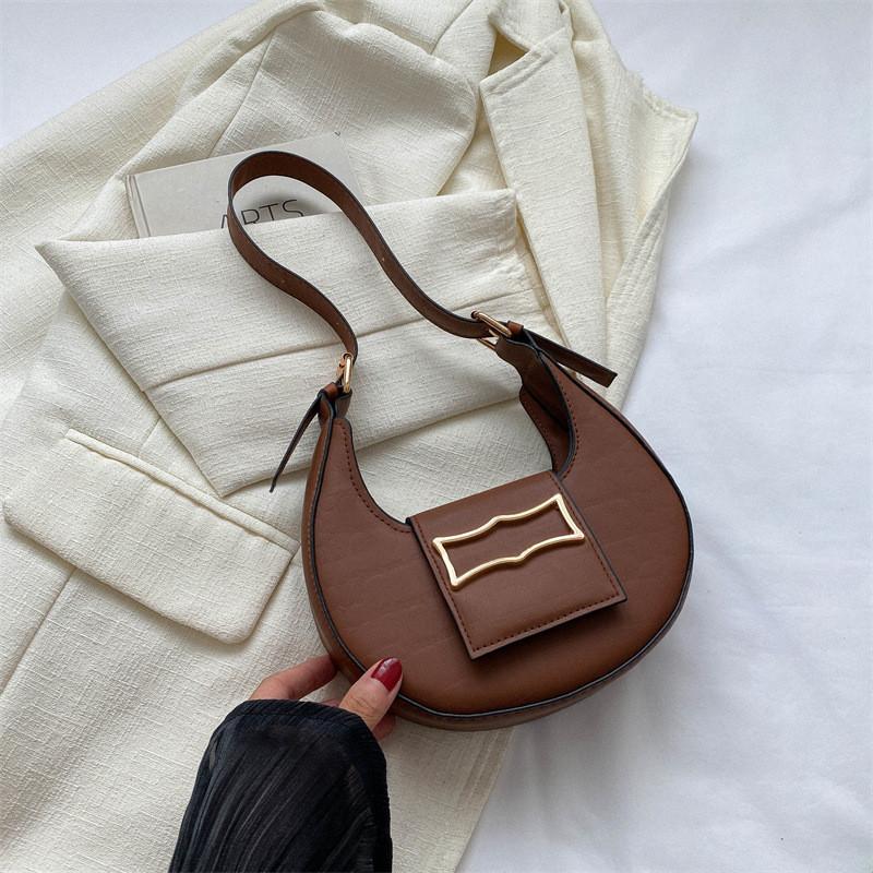 Fashionable Street Style Pu Leather Handbag Medium Crescent Bag With Zipper
