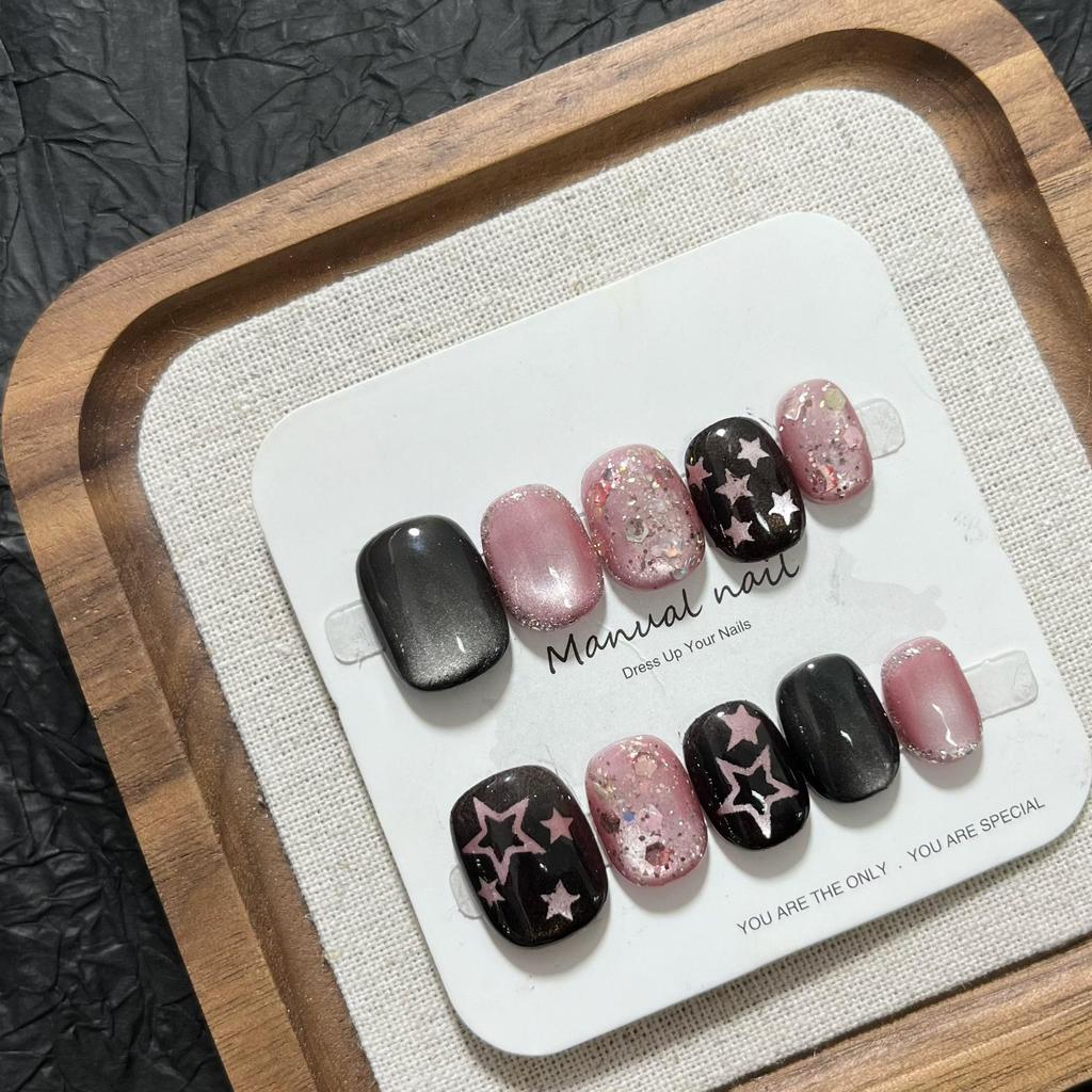 Cat Eye Style: Handmade Cute Cartoon Girl Short Round Nail Art Stickers A619