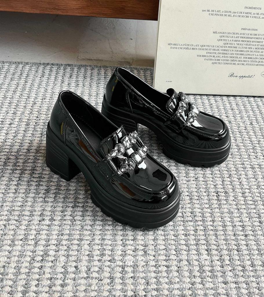 Muffin Thick-soled 8CM Cow Patent Leather Loafers Women's 2025 New Small Rhinestone One-pedal Small Leather Shoes