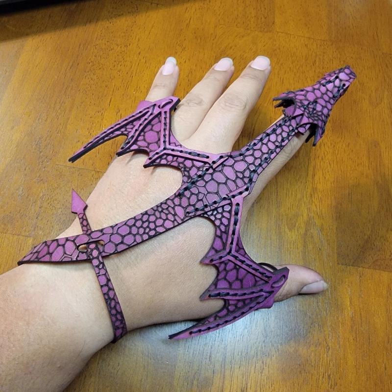 Adjustable Length Handchain PU Leather Dragon Bracelet Cosplay Cuff Arm Band for Fantasy Enthusiasts Unique Accessory