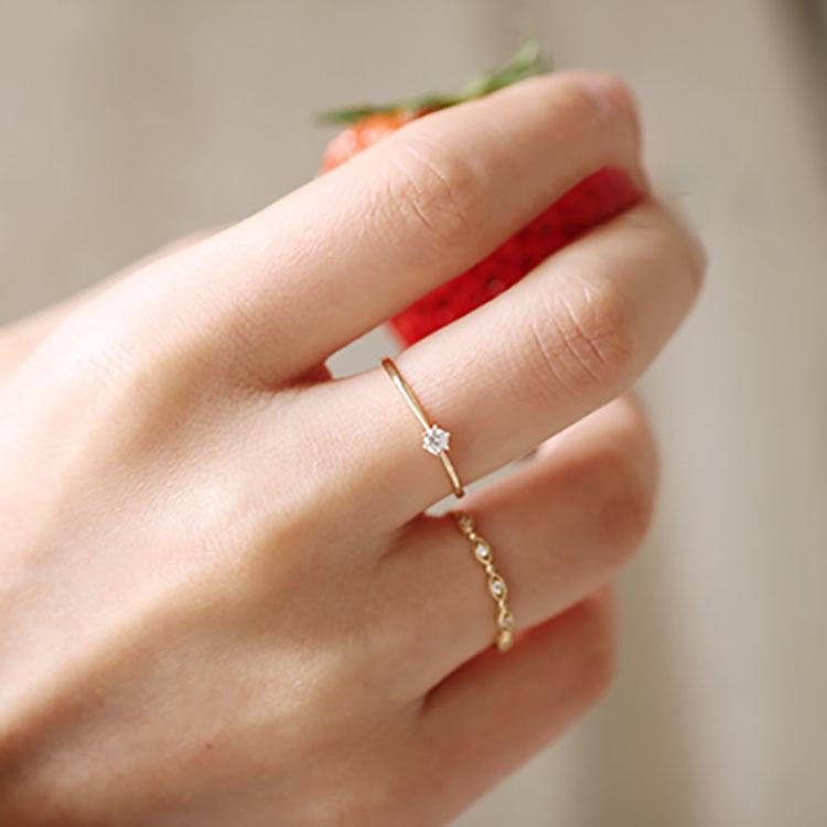 Elegant Six-Prong Diamond Ring: S925 Sterling Silver, Gold-Plated for Women's Index Finger
