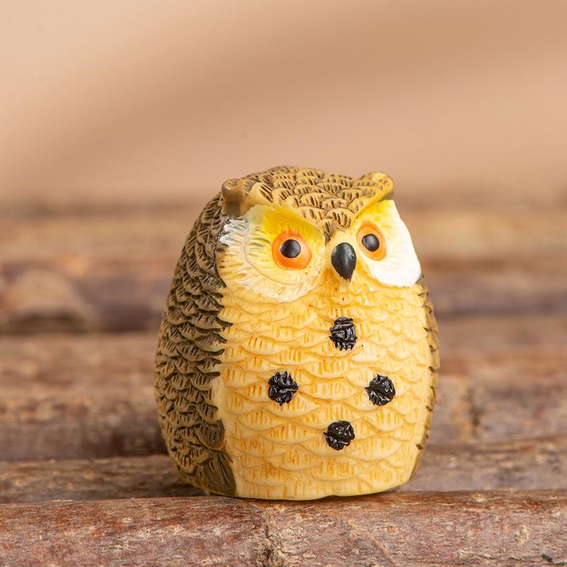 Miniature Cartoon Simulation Owl Figurine Realistic Resin Bird Decoration Cute Kawaii Collectible Home Desktop Figurines