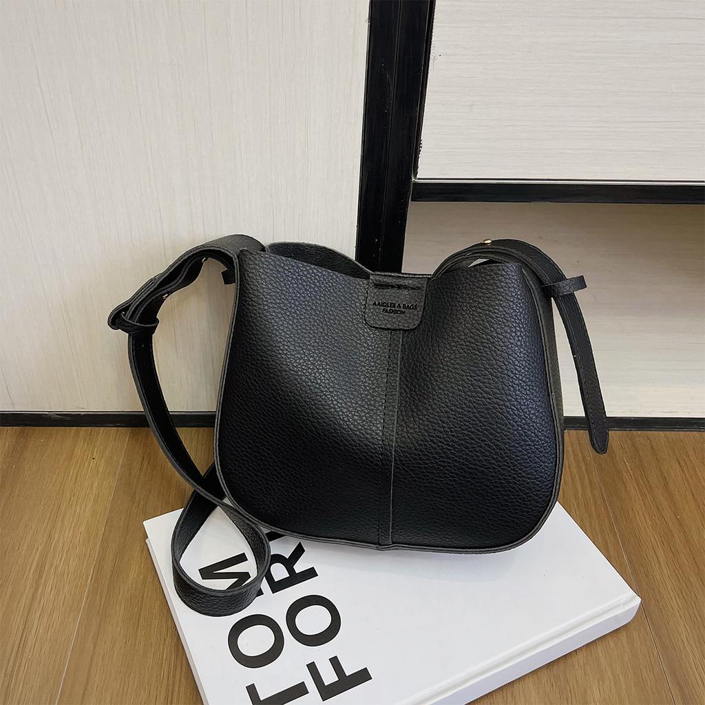 Women’S Minimalist Shoulder Bag Large Capacity Pu Leather Magnetic Crossbody Bag For Daily Use Commute Shopping Quality