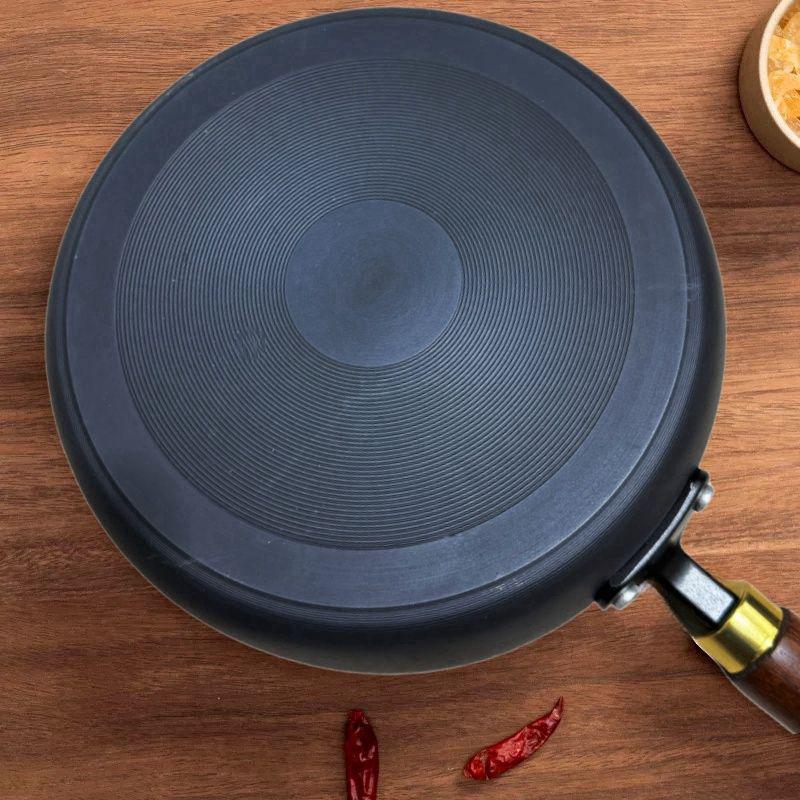 Nitrided Cast Iron Frying Pan - Rustproof, Wear-Resistant, Coating-Free, Healthy, Universal for All Stoves