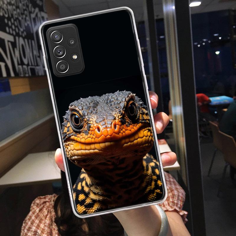 Lizards and Geckos Have Big Eyes Phone Case for Samsung A54 A57 A37 A17 A14 A15 A12 A24 A34 A55 A35 A25 A52S A07 A05S A04S A22 A