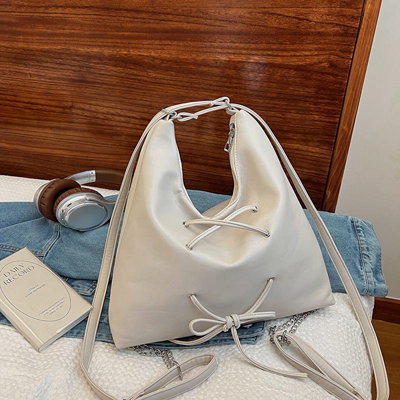 Fashionable  Simple  Large Capacity Tote Bag Backpack for Women In Spring New Style Simple and Popular One-shoulder Crossbody Bag
