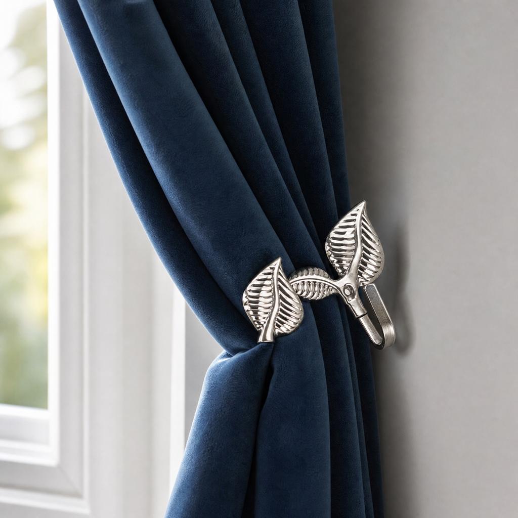 Pack of 2 Leaf Shape Decorative Wall Hooks, Curtain Hooks and Coat Hooks for Home Organization