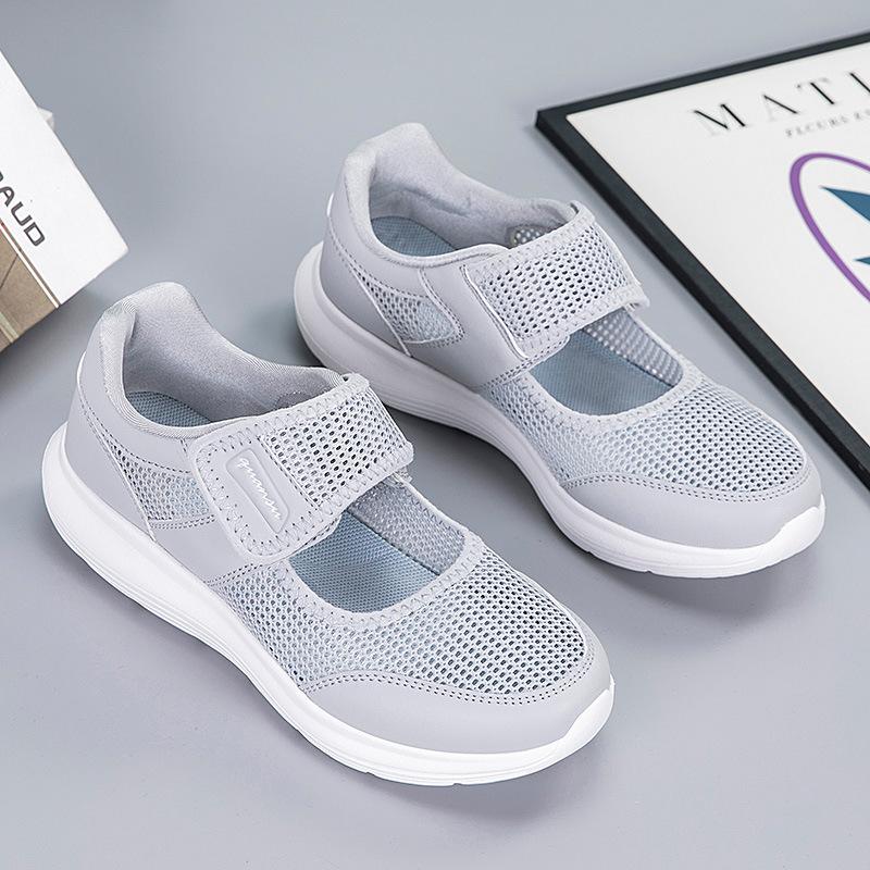 Large size mesh breathable casual walking shoes women's spring and summer new soft-soled middle-aged and elderly fattened and widened sports travel sh