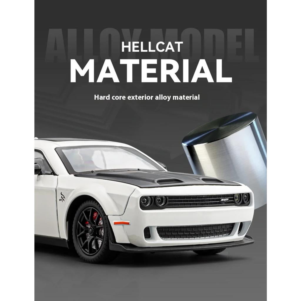 1/24 Scale Dodge Challenger Hellcat Redeye Alloy Car Model Sound and Light Children Toy Birthday Gift Miniature Voiture