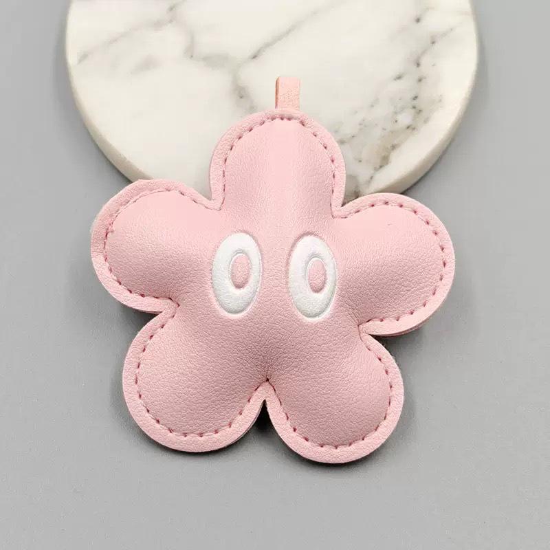 

Creative Leather Flower Keychain with Bow Knot Bag Charm