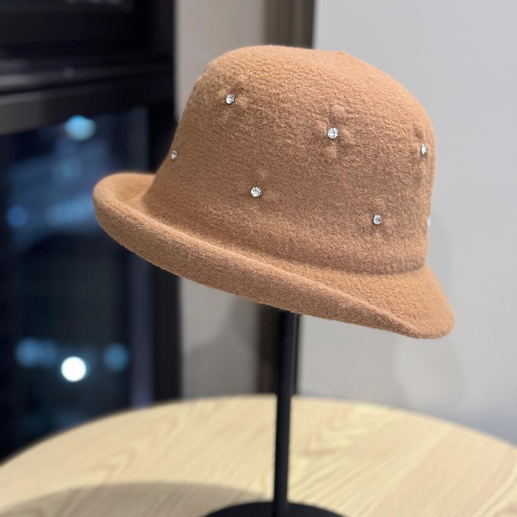 Winter New Style Curled Handmade Rhinestone Decorated Woolen Hat Japanese Style Warm Fisherman Hat Ladies Elegant Basin Hat Trend