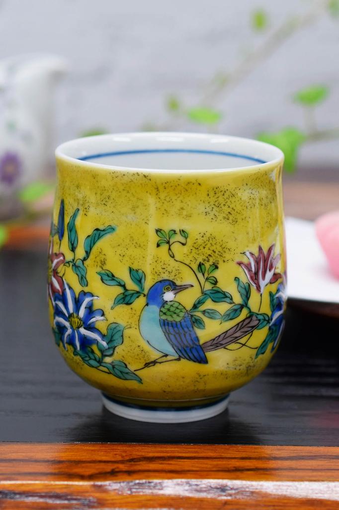 Waza no Kura Stylish Kutani Ware Teacup Yoshidaya Flower and Bird Teacup Ceramic Brand Japanese Tableware Made in Japan Birthday Present 60th 70th 77t