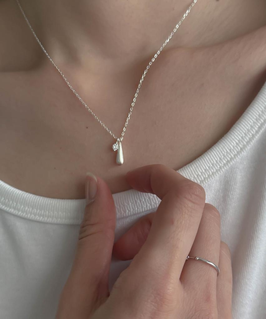 Baradu 925 Mini Dew Pendant Necklace