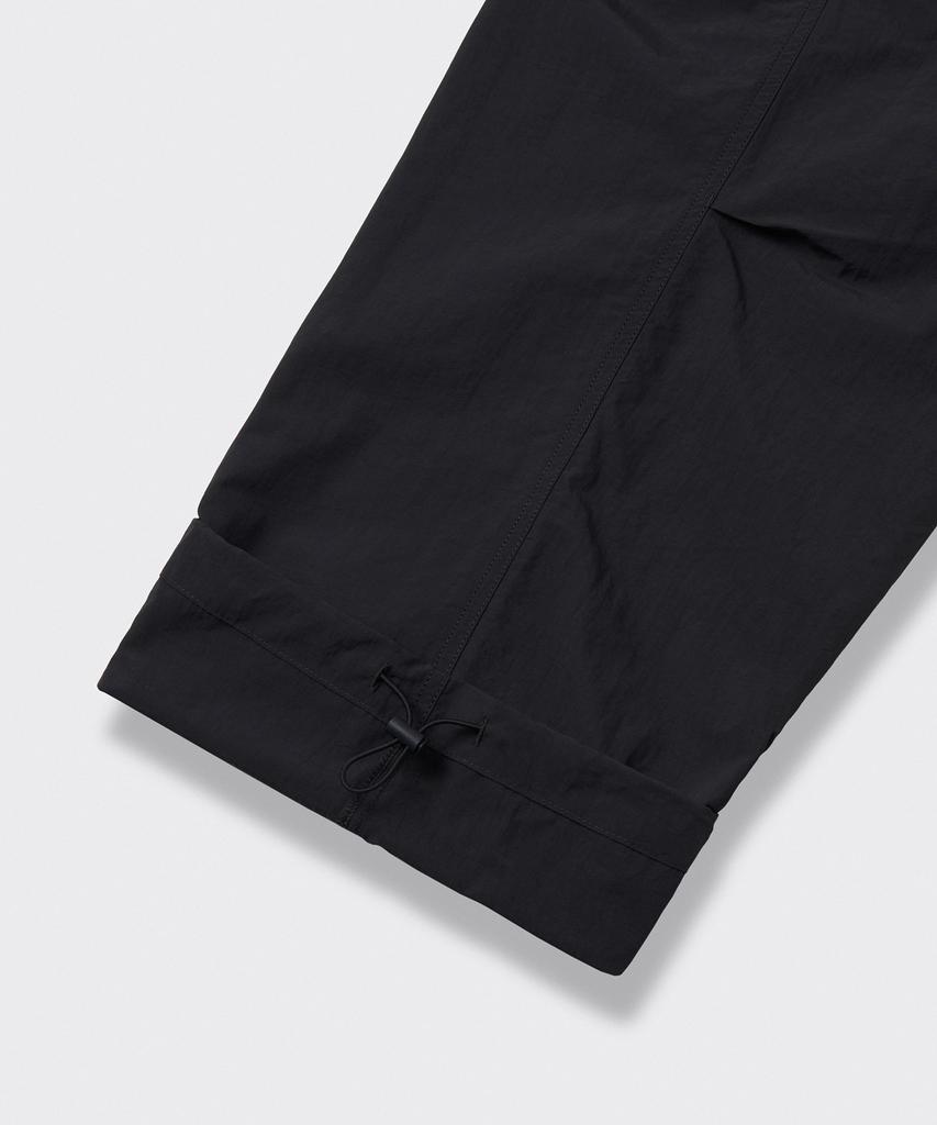 Musinsa Standard Nylon One-Tuck Parachute Cargo Pants [Black]