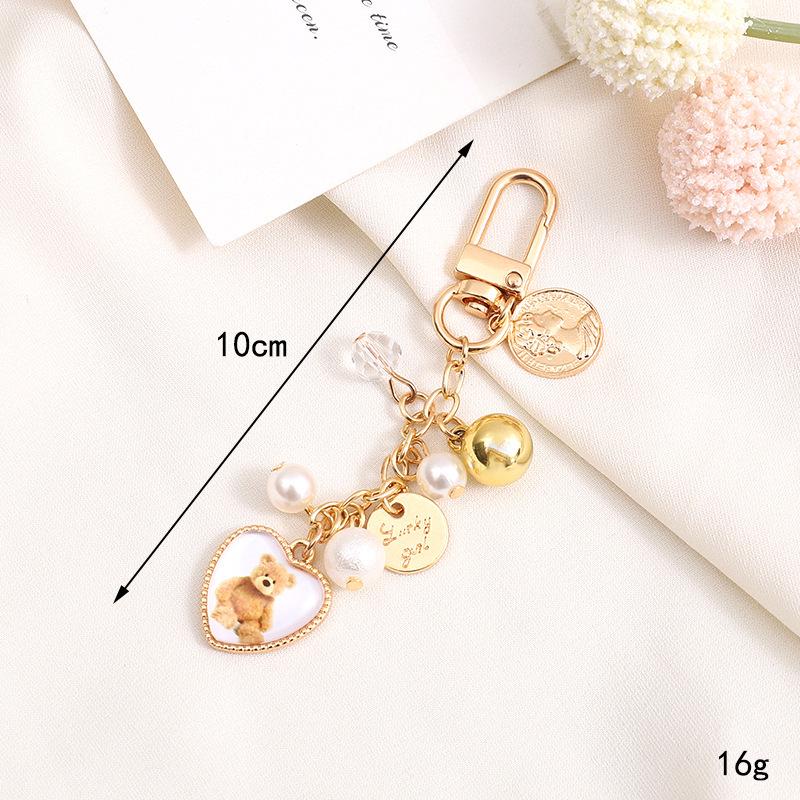 Creative Pearl Bow Pendant Keychain: Exquisite Gift Accessory for Bag or Phone Case