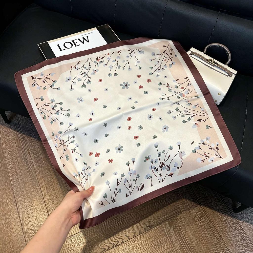 New old money wind chain neck scarf women's commuting versatile soft silk scarf neck protection shawl outer scarf
