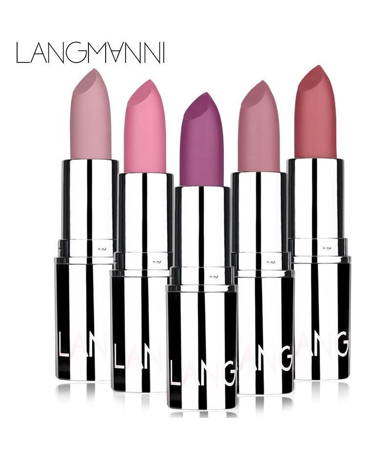 Langmanni Multi-colored Silver Matte Lipstick Is Not Easy To Stick To the Cup, Showing Color