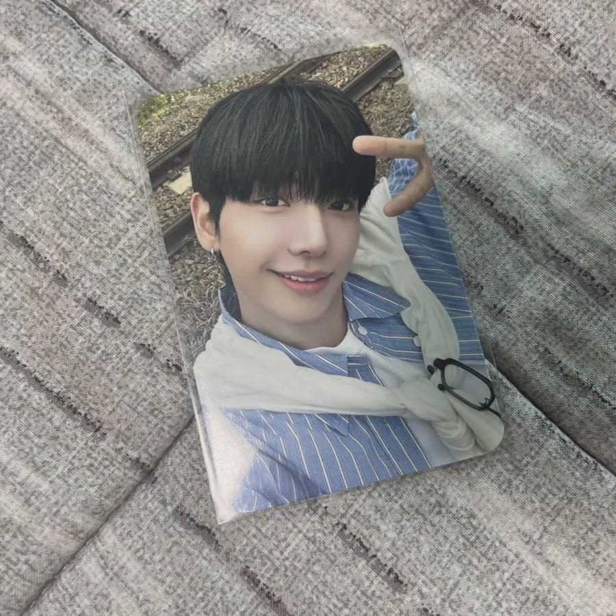 

BOYNEXTDOOR Мён Джэ-хён И, Сольное издание Альбом Фотокарточка