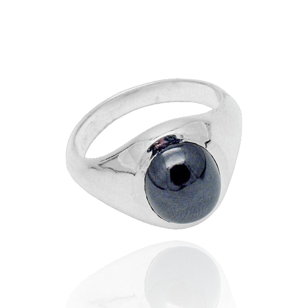 Black Spinel Ring: 925 Sterling Silver Signet ring